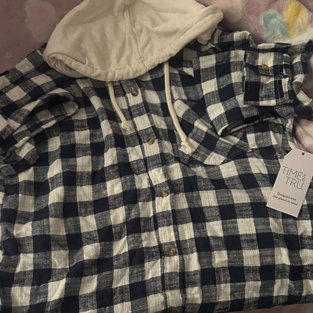 Time and Tru Checkered Button up Shirt with Cream Hood - Picture 1 of 6